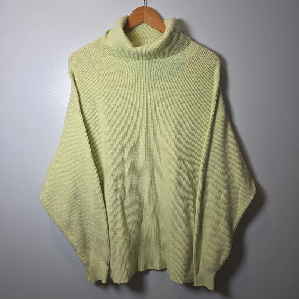 Free People Softly Structured Tunic Sweater Size Small - Light Bright Green